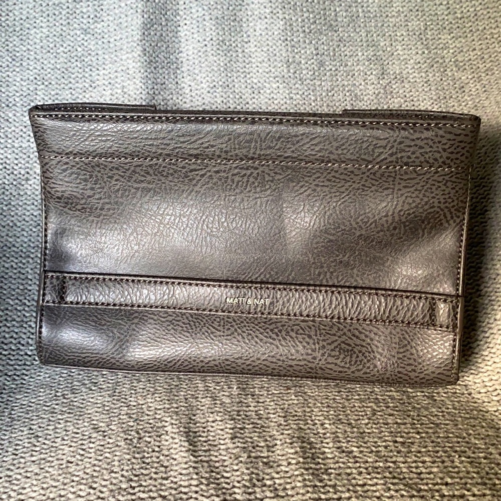 MATT & NAT Grey Everyday City Clutch